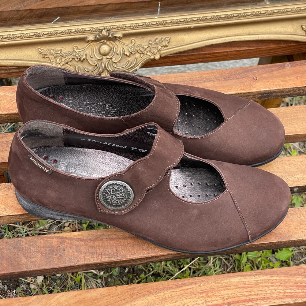 Mephisto ~ Air Jet Mary Jane Flats ~ Brown Suede Shoes ~ Hook & Loop ~ Sz 8